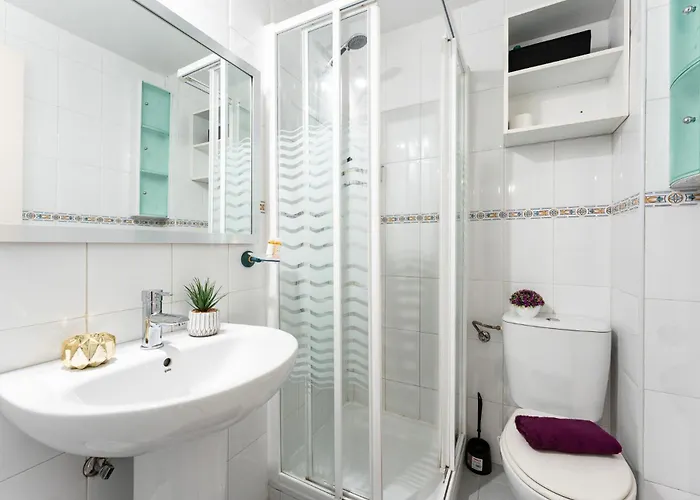 Malagasuite Three With Terrace Торремолинос